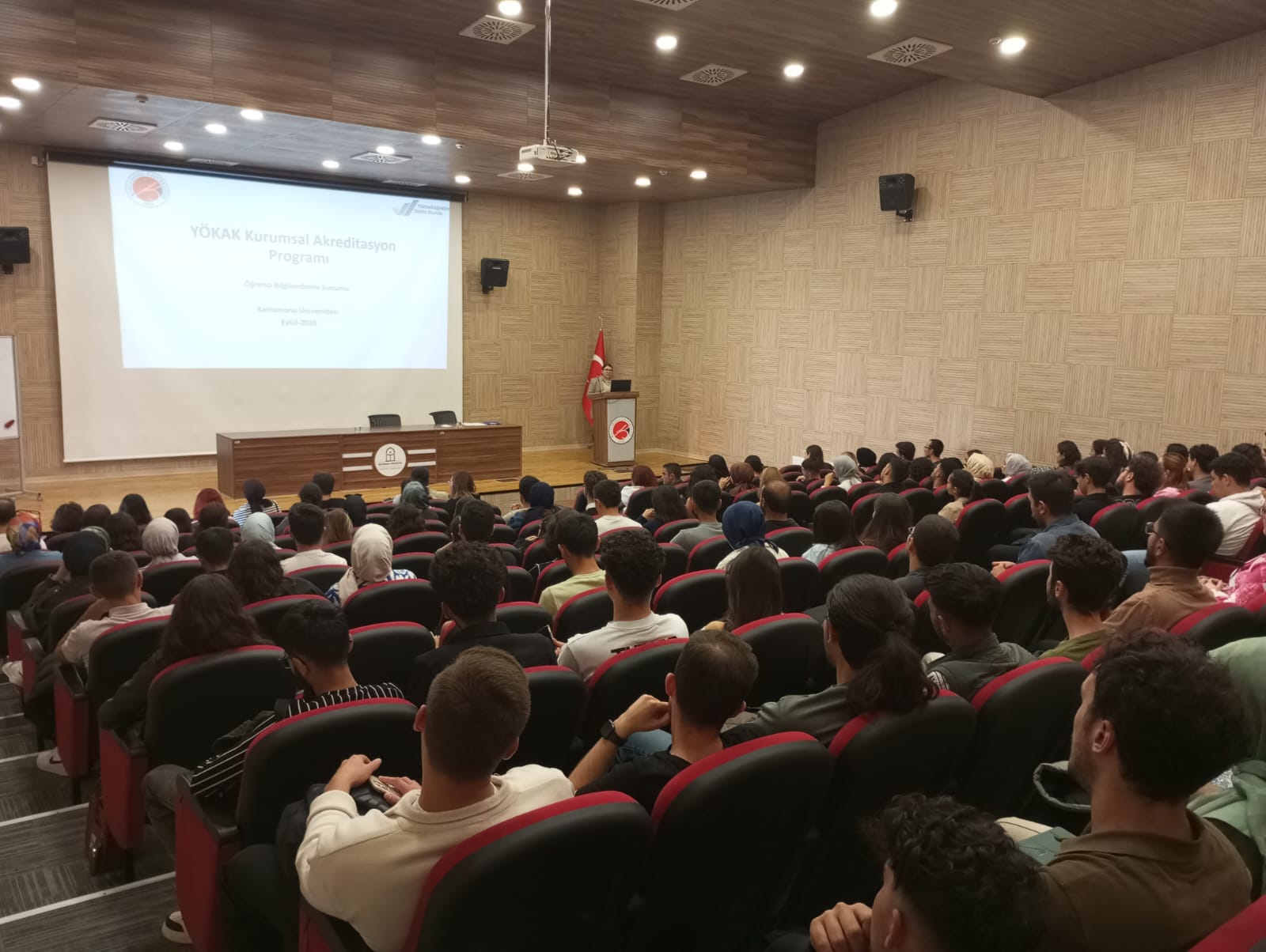 Koordinatörlüğümüz ve Kalite Elçileri Topluluğu tarafından ''Yükseköğretimde Kalite Çalışmaları ve Öğrencilerin Kalite Çalışmalarına Katılımı '' Hakkında Bilgilendirme Toplantısı Gerçekleştirildi.